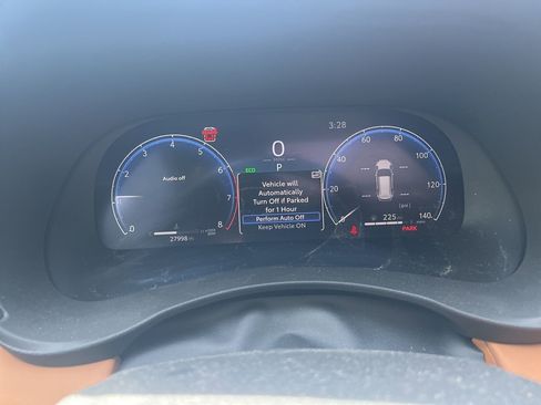 Used 2024 Toyota Highlander Platinum image 13