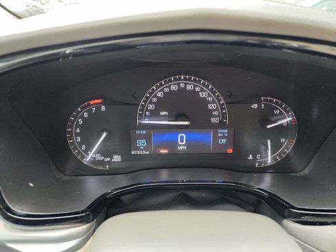 Used 2017 Cadillac XT5 Luxury w/ Driver Awareness Package image 15