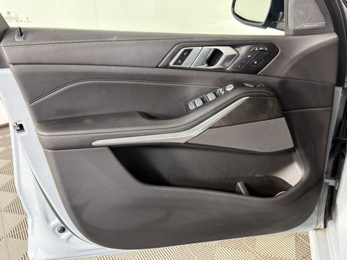 Used 2024 BMW X7 xDrive40i w/ M Sport Package image 11