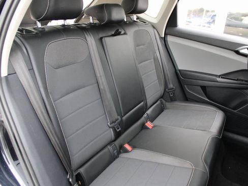 Certified 2023 Volkswagen Taos SE image 24