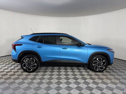 Used 2025 Chevrolet Trax RS image 5