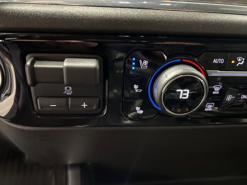 Certified 2024 Chevrolet Silverado 1500 LTZ image 31