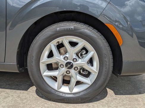 Used 2022 Kia Soul LX w/ Technology Package FWD image 12