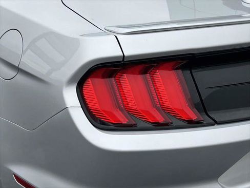 Used 2018 Ford Mustang Premium RWD image 12