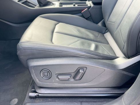 Certified 2023 Audi Q3 2.0T Premium image 14