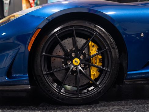 Used 2021 Ferrari 812 GTS RWD image 10