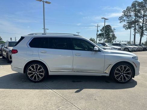 Used 2020 BMW X7 xDrive40i w/ Premium Package image 2