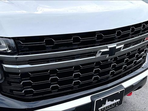 Used 2022 Chevrolet Tahoe Z71 w/ Luxury Package AWD/4WD image 34