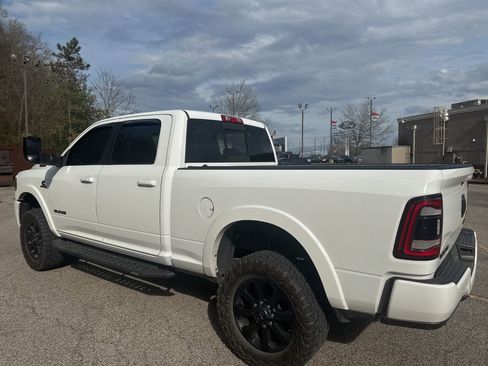 Used 2022 RAM 2500 Laramie w/ Night Edition image 8