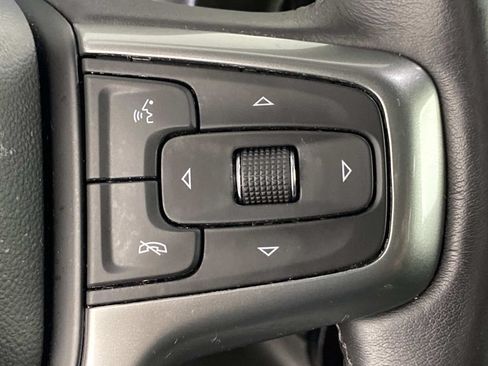 Used 2022 Chevrolet Silverado 1500 LT AWD/4WD image 17