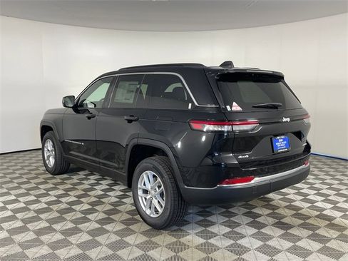 New 2025 Jeep Grand Cherokee Laredo X image 5