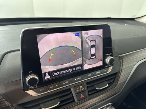 Used 2020 Nissan Altima 2.0 Platinum image 21