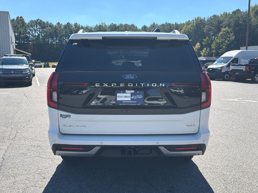 Used 2025 Ford Expedition Max Platinum w/ Driver's Package AWD/4WD image 6
