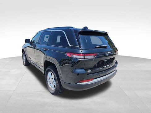 Certified 2024 Jeep Grand Cherokee Laredo w/ Trailer Tow Package RWD image 23