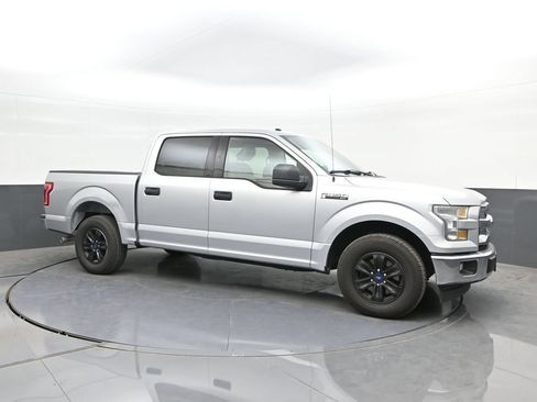 Used 2017 Ford F150 XLT RWD image 14