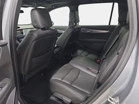 Certified 2024 Cadillac XT6 Luxury AWD/4WD image 10