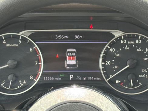 Used 2023 Nissan Rogue SV FWD image 14