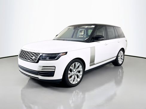 Used 2020 Land Rover Range Rover HSE image 4