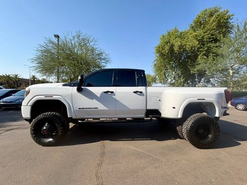 Used 2023 GMC Sierra 3500 Pro w/ Convenience Package RWD image 4