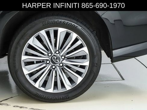 Used 2025 INFINITI QX80 Sensory AWD/4WD image 7