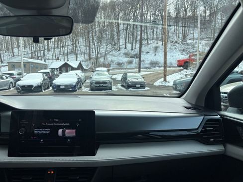 Used 2025 Volkswagen Taos S image 34