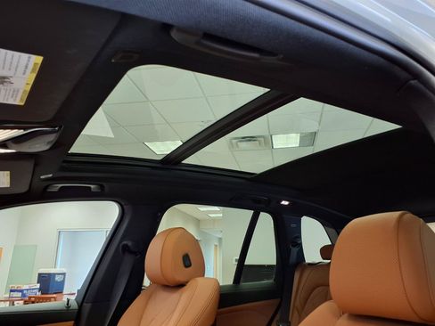 Used 2023 BMW X5 xDrive40i w/ Parking Assistance Package AWD/4WD image 25