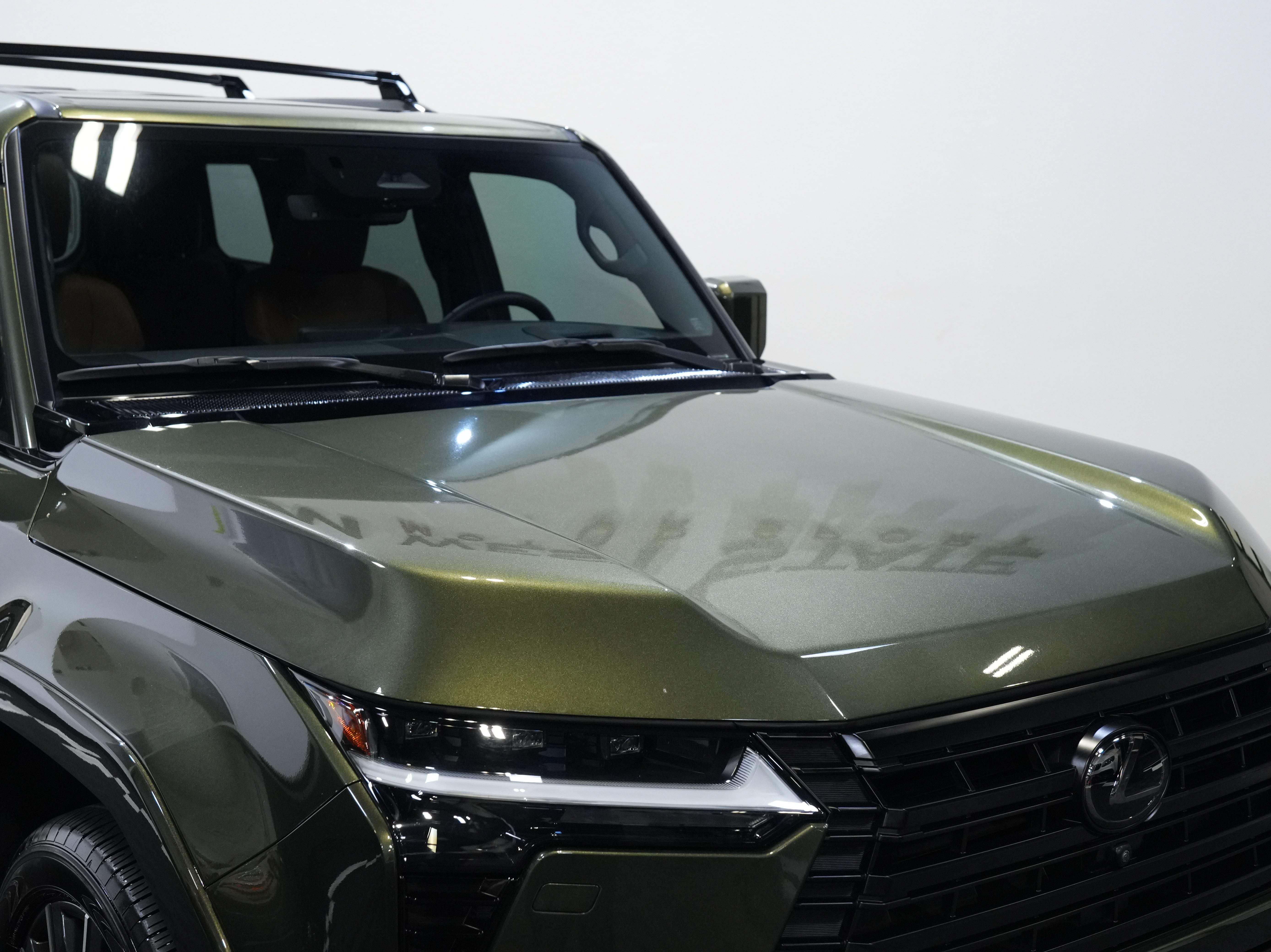 Used 2025 Lexus GX 550 w/ Accessory Package (Z1) AWD/4WD image 12