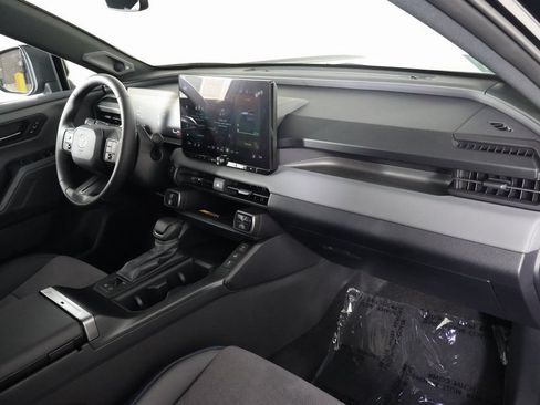 Used 2026 Toyota RAV4 XSE w/ Weather Package AWD/4WD image 9