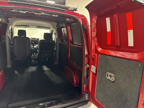 Used 2015 Nissan NV200 S w/ Cruise Control Package image 27