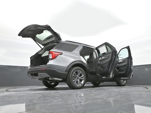 New 2026 Ford Explorer Active w/ Active Comfort Package image 59