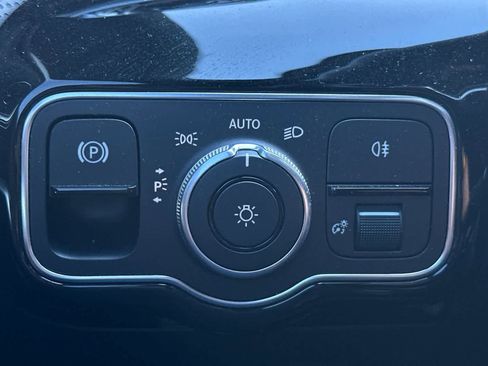 Used 2022 Mercedes-Benz CLA 250 CLA 250 image 31