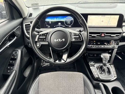Used 2024 Kia Seltos S AWD/4WD image 13