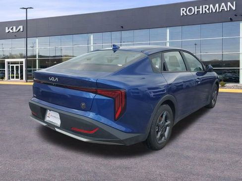 New 2025 Kia K4 LXS image 33
