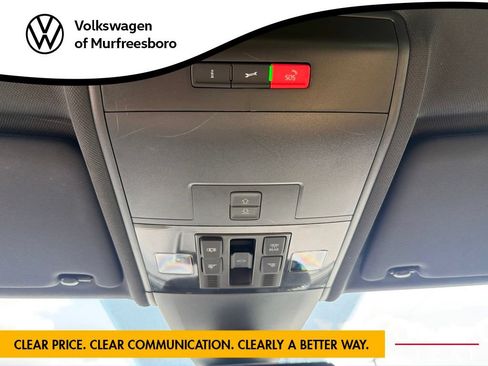Certified 2023 Volkswagen Atlas Cross Sport SEL R-Line AWD/4WD image 28