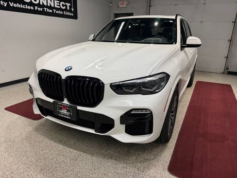 Used 2021 BMW X5 xDrive40i w/ M Sport Package AWD/4WD image 4