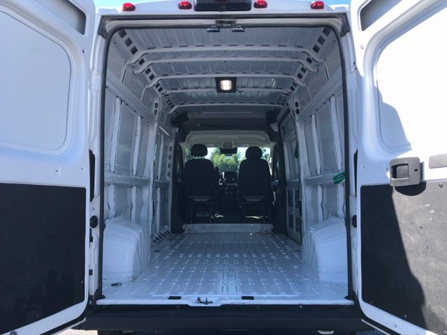 Used 2025 RAM ProMaster 2500 w/ Convenience Group FWD image 10