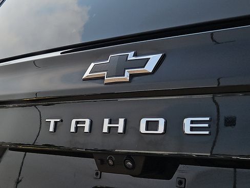 Used 2026 Chevrolet Tahoe High Country AWD/4WD image 32