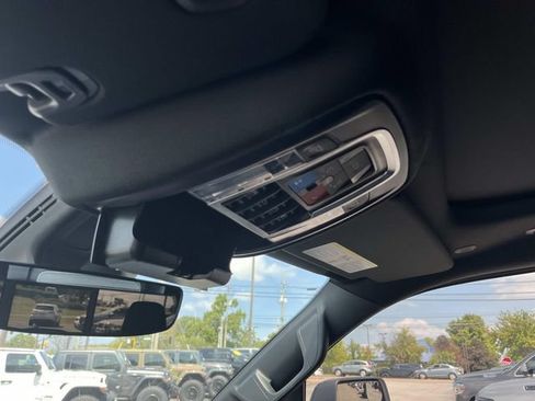 Used 2025 RAM 1500 Big Horn AWD/4WD image 34