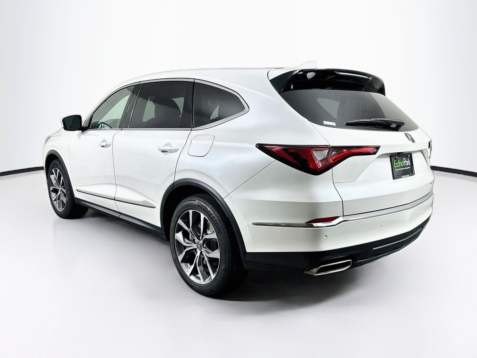 Used 2024 Acura MDX w/ Technology Package AWD/4WD image 5