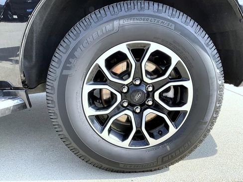 Used 2023 Ford Expedition XLT AWD/4WD image 26