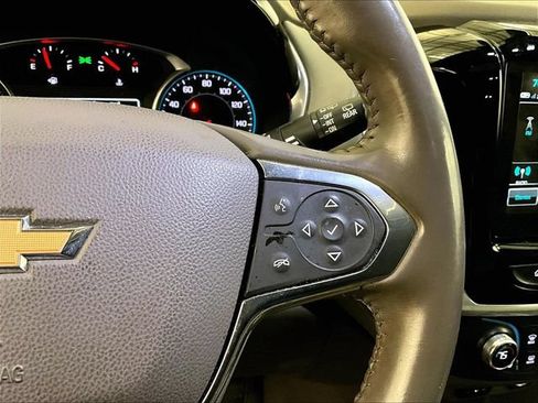 Used 2019 Chevrolet Traverse LT w/ LT Premium Package AWD/4WD image 19