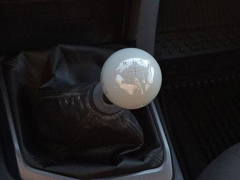 Certified 2019 Toyota Tacoma TRD Off-Road AWD/4WD image 14