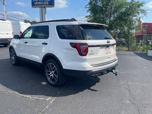 Used 2018 Ford Explorer Sport w/ Equipment Group 401A AWD/4WD image 7