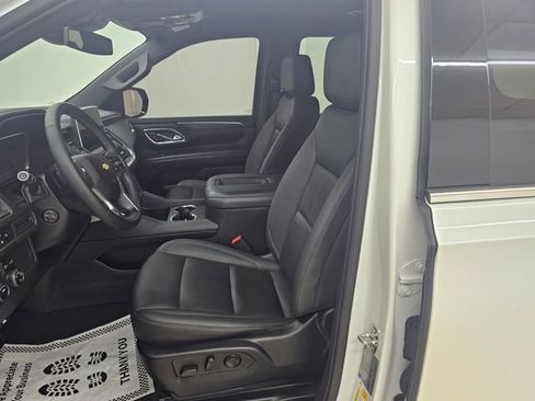 Used 2023 Chevrolet Tahoe LT w/ Luxury Package AWD/4WD image 2