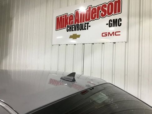 Used 2018 Dodge Challenger R/T w/ Blacktop Package image 12