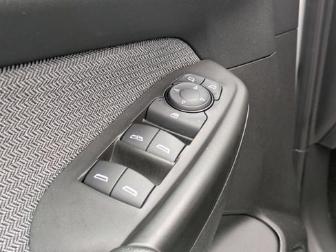 Used 2025 Chevrolet TrailBlazer LT AWD/4WD image 13
