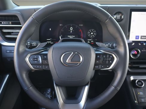 Used 2024 Lexus GX 550 w/ Accessory Package (31) image 19