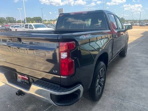 Used 2023 Chevrolet Silverado 1500 LT AWD/4WD image 4