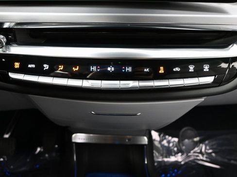 Certified 2024 Cadillac Lyriq Sport image 31