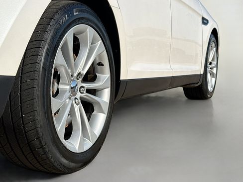 Used 2013 Ford Taurus SHO AWD/4WD image 16